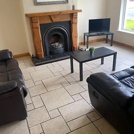 The Meadows 4 Bedroom * Buncrana
