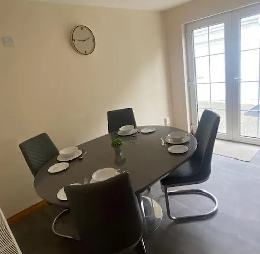 The Meadows 4 Bedroom Tatil Evi