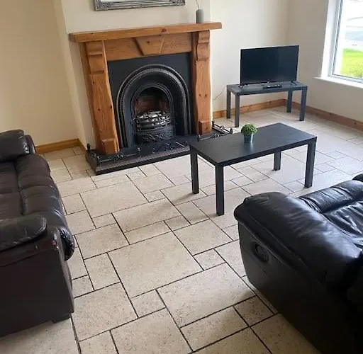 The Meadows 4 Bedroom * Buncrana